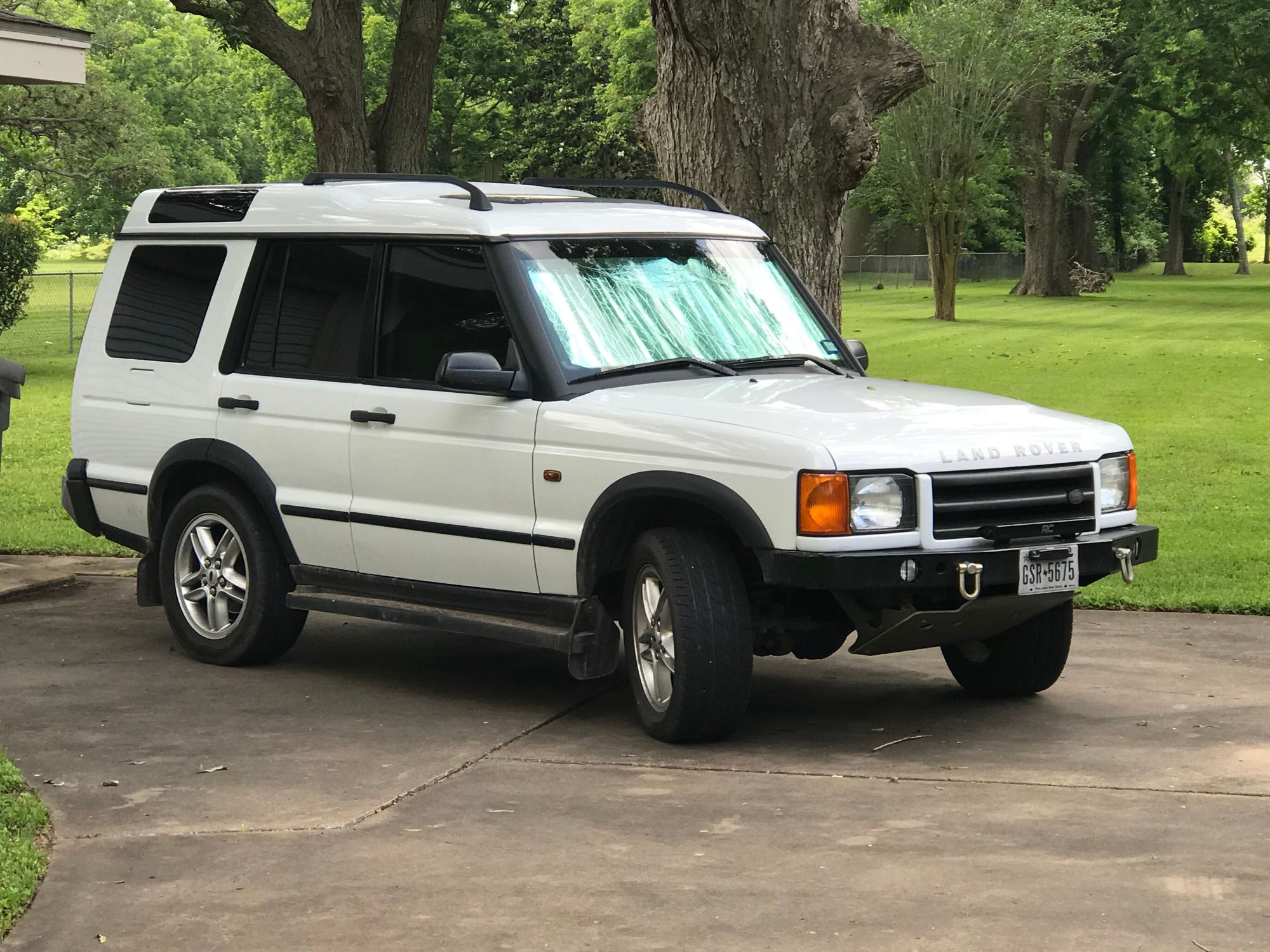 2002 Land Rover Discovery - Survivor 2002 Discovery SE II on frame restorations - Used - VIN SALTY12412A742781 - 241,174 Miles - 8 cyl - AWD - Automatic - SUV - White - Sugar Land, TX 77496, United States