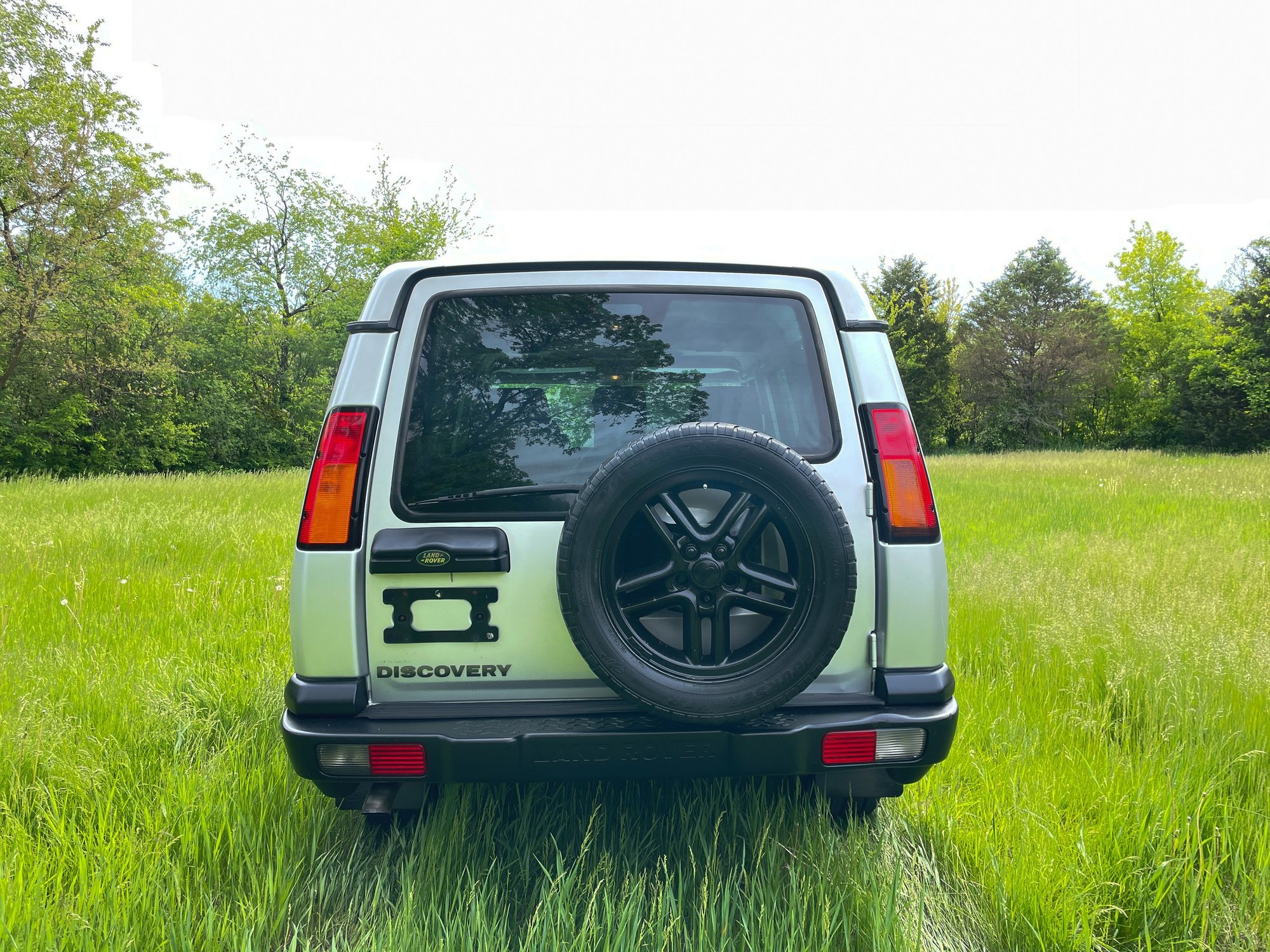 2004 Land Rover Discovery - 2004 Discovery 2 SE7 - Used - VIN SALTW194X4A832851 - 127,000 Miles - 8 cyl - 4WD - Automatic - SUV - Silver - Lake Geneva, WI 53147, United States