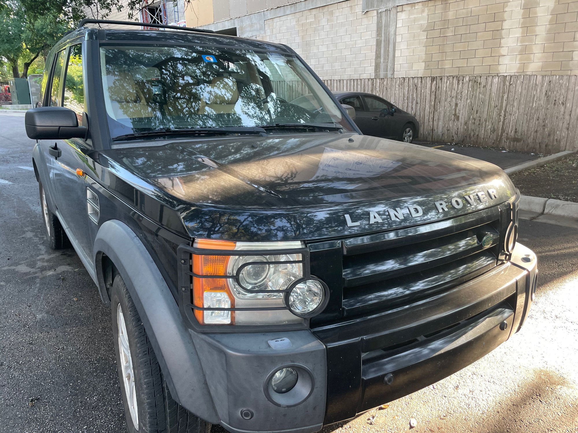 2007 Land Rover LR3 - 2007 LR3 SE w/ extras! - Used - VIN SALAE25497A436467 - 8 cyl - 4WD - Automatic - SUV - Black - Little Rock, AR 72207, United States