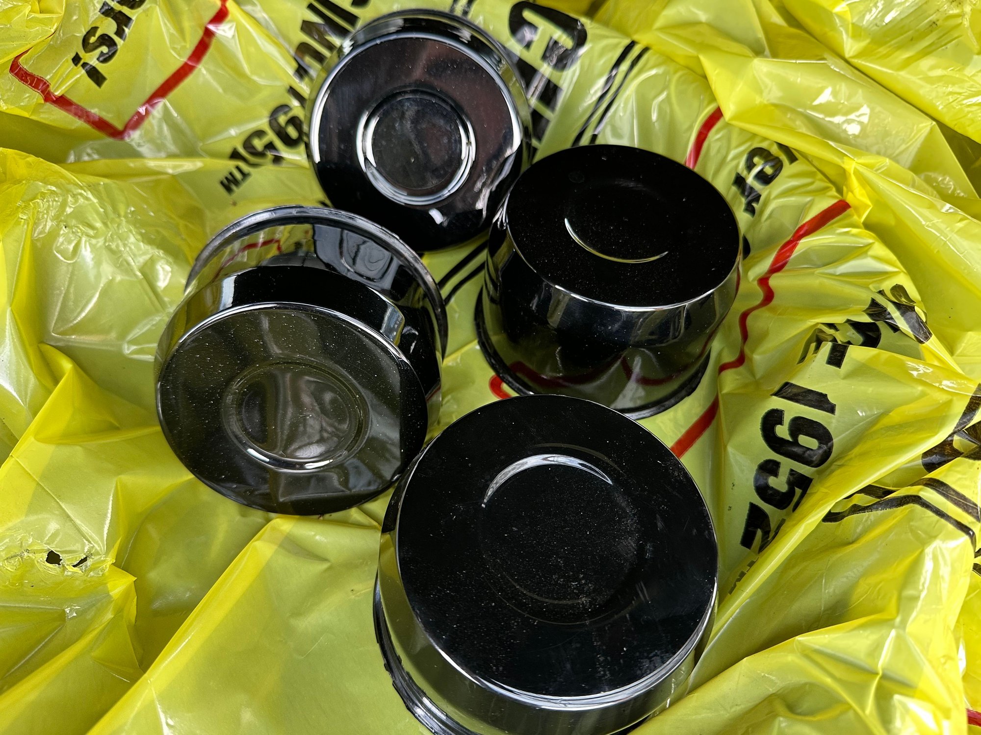 Wheels and Tires/Axles - Caradoc Alloy Wheel 18 X 9 Gloss Black - Used - All Years  All Models - Redmond, OR 97756, United States