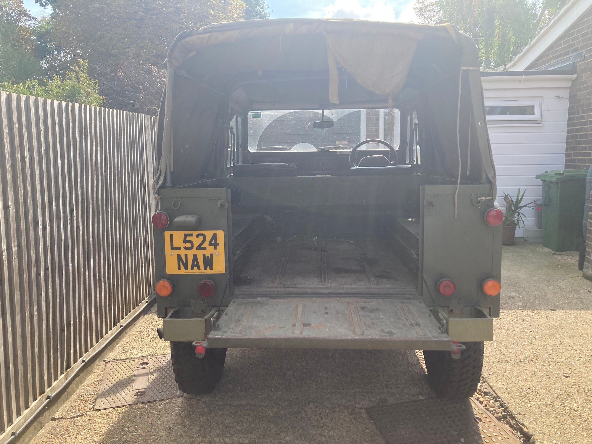1994 Land Rover Defender 90 - Ex-army Land Rover 90 - Used - VIN SALLDVAC7LA938508 - 25,093 Miles - 4 cyl - 4WD - Manual - Convertible - Other - Ringmer BN85JU, United Kingdom