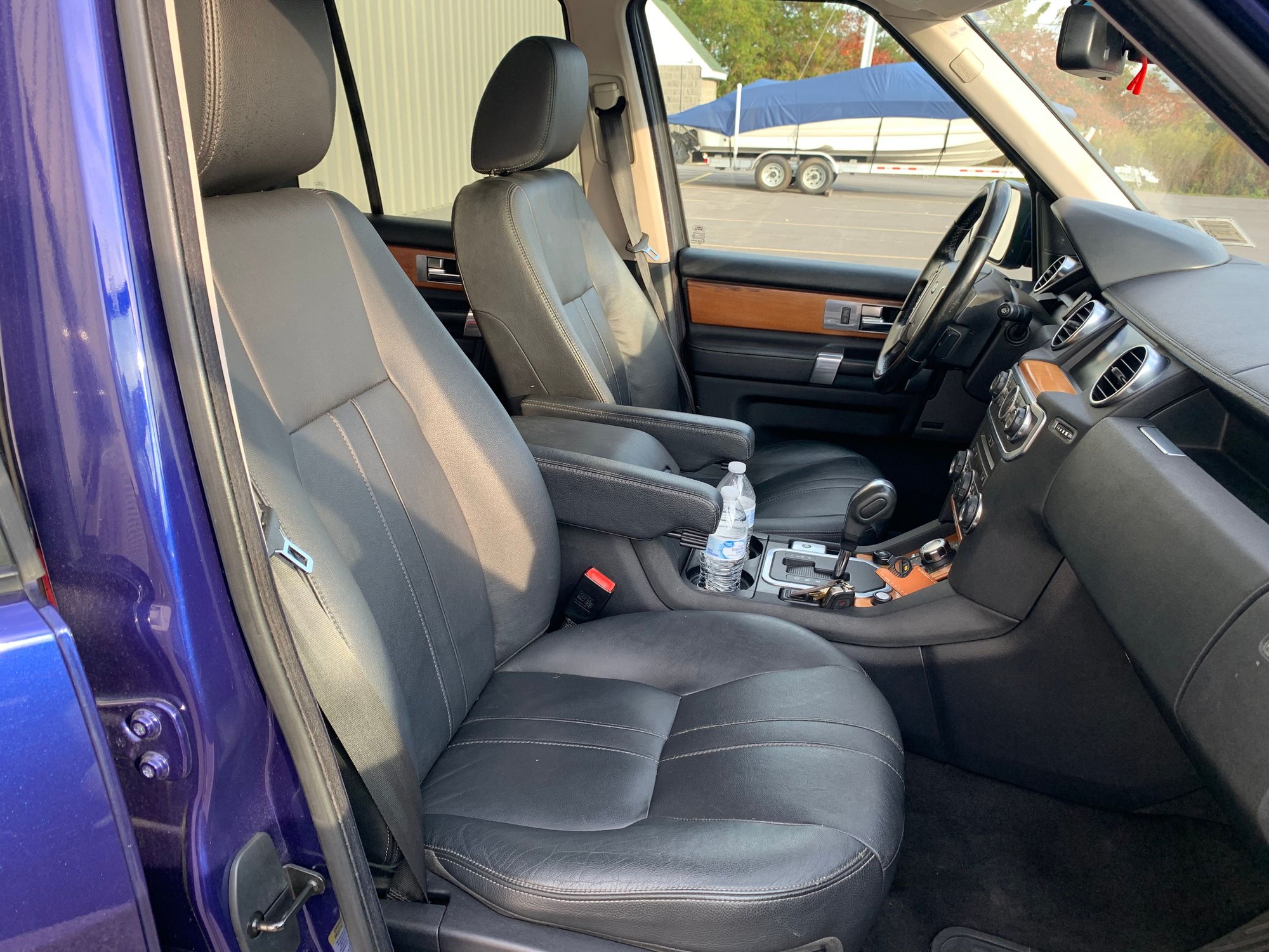 2011 Land Rover LR4 - 2011 LR4 For Sale - Used - VIN SALAG2D47BA560225 - 149,000 Miles - 8 cyl - AWD - Automatic - SUV - Blue - Utica, NY 13501, United States