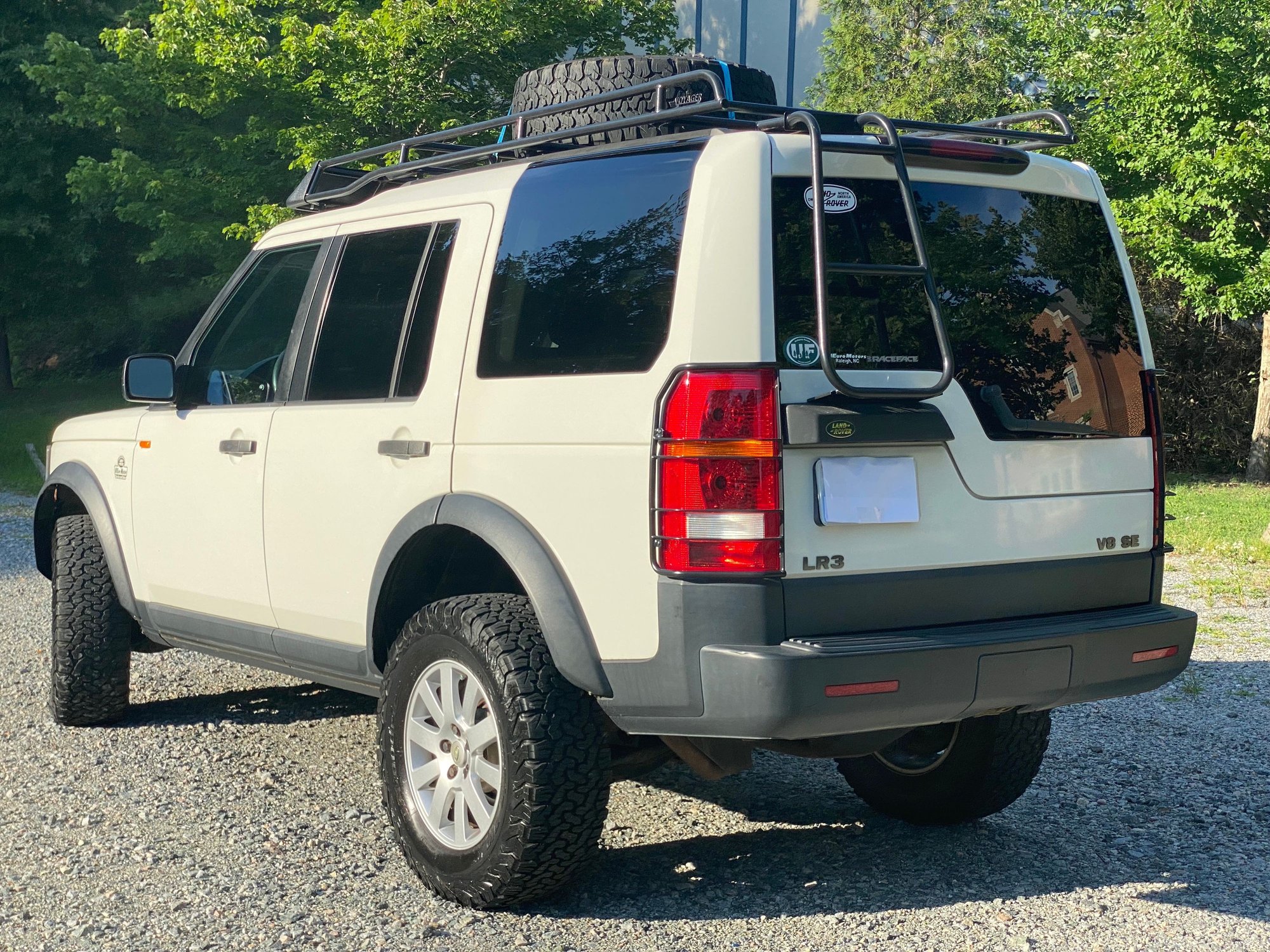 2005 Land Rover LR3 - 2005 lr3 for sale - Used - VIN SALAE24475A340500 - 185,462 Miles - 8 cyl - 4WD - Automatic - SUV - White - Richmond, VA 23229, United States