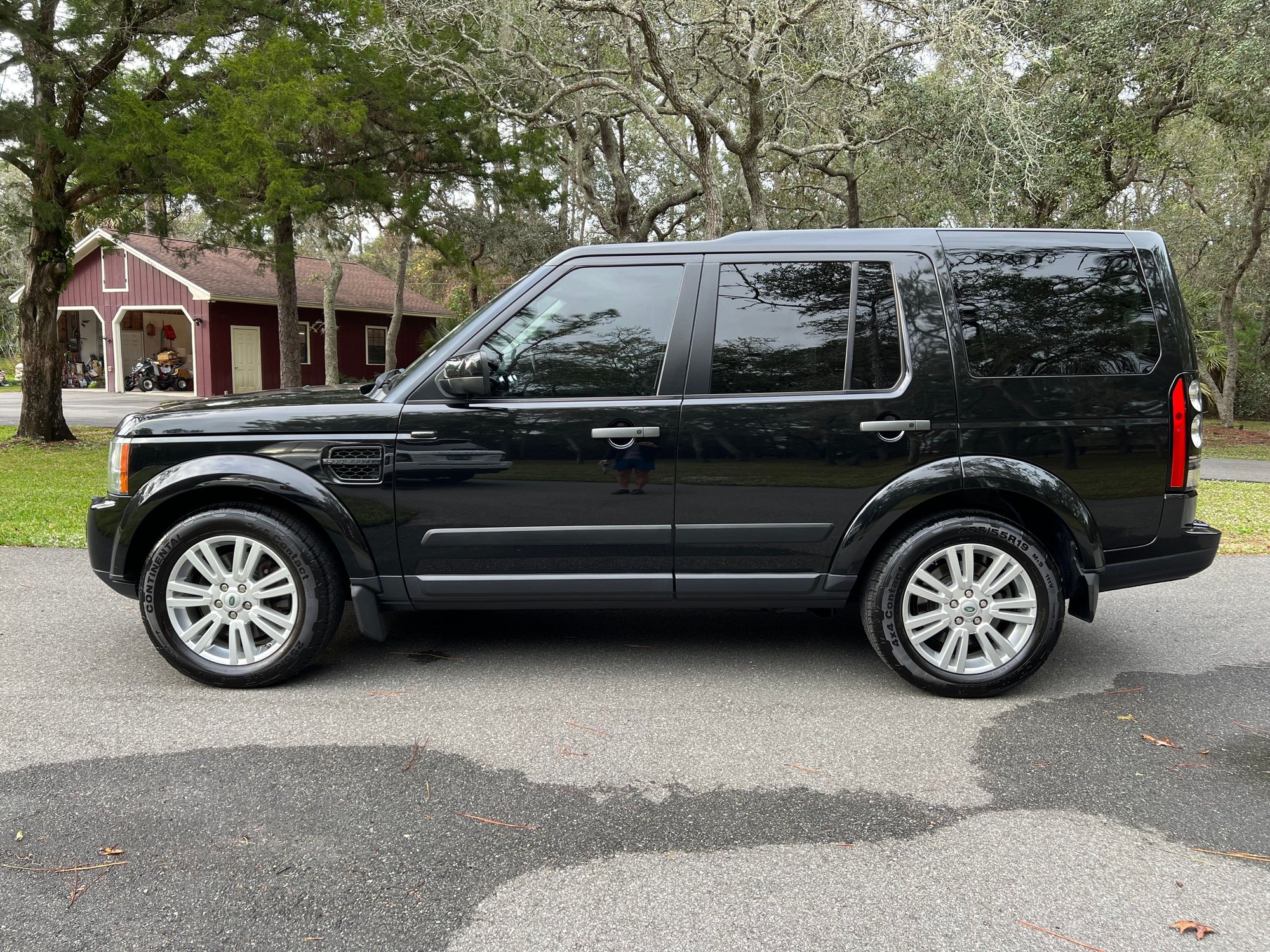 2012 Land Rover LR4 - Clean 2012 LR4 HSE - Used - VIN SALAG2D4XCA622279 - 106,800 Miles - 8 cyl - 4WD - Automatic - SUV - Black - Daytona Beach, FL 32174, United States