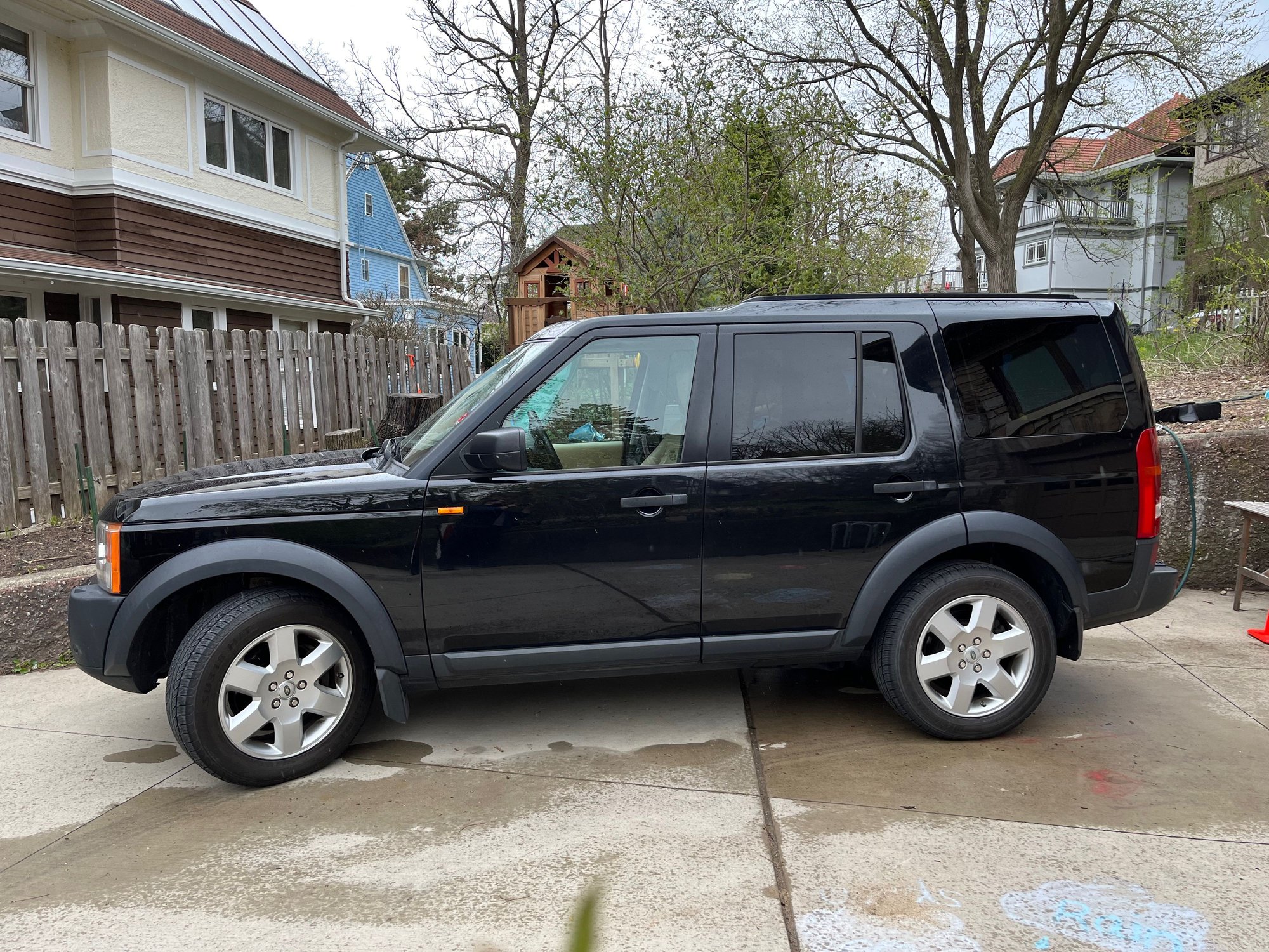 2008 Land Rover LR3 - 2008 LR3 HSE in great mechanical shape - Used - VIN SALAG25418A460581 - 116,000 Miles - 8 cyl - 4WD - Automatic - SUV - Black - Madison, WI 53706, United States