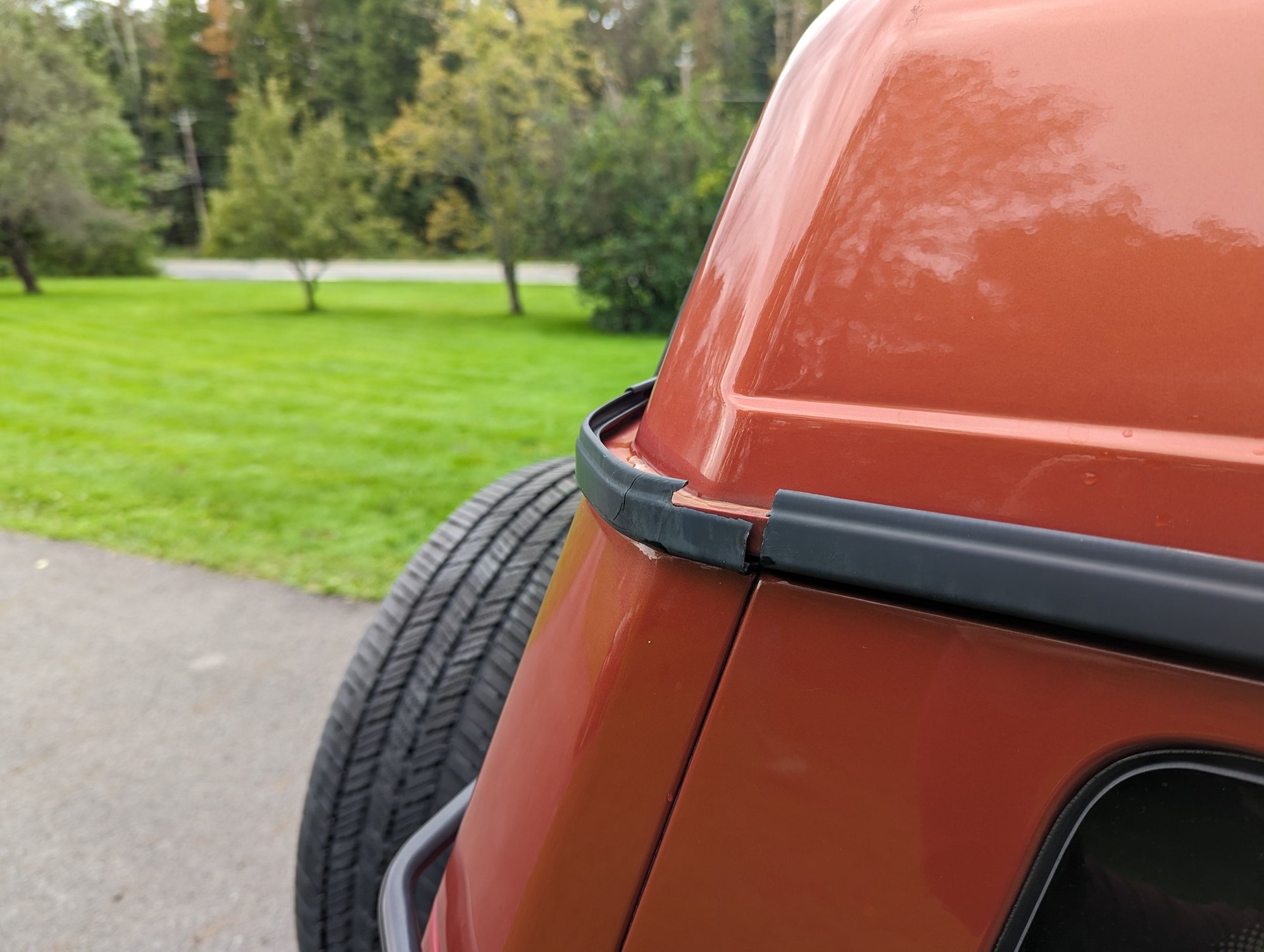 2000 Land Rover Discovery - 2000 Discovery 2, Kinversand Red, make offer - Used - VIN SALTY1242YA240841 - 191,000 Miles - 8 cyl - 4WD - Automatic - SUV - Orange - Lake Ariel, PA 18436, United States