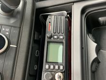 Short body CB radio fitted to cubby box inlay