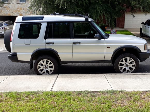 How they look with Terrafirma 3" lift. (missing a lug nut on pass rear wheel. replacing with wheel locks...all 4)