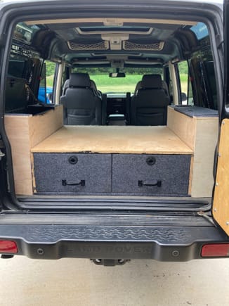 Rear drawers and side compartment lids in place
