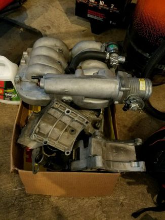 Time to clean up the Plenum and valve covers.