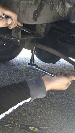 Step 8a   Remove the rear Sway Bar Brackets