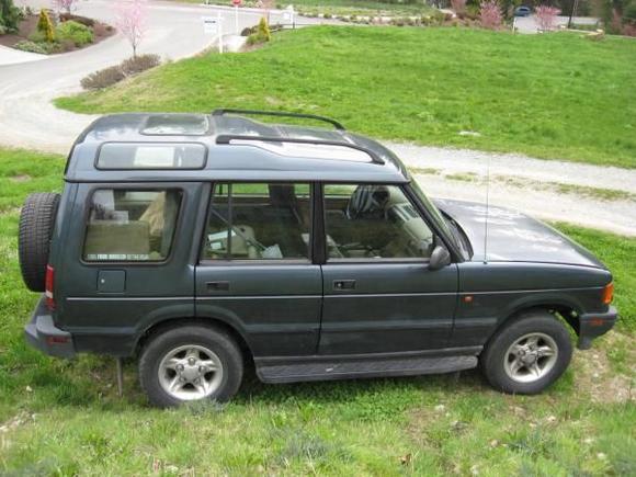 Gorgeous wheels, dual sunroofs