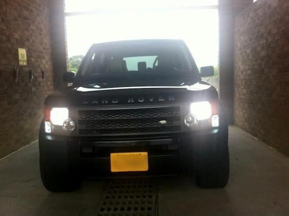 Updated corner and side marker to LEDs, and Headlamps to Nokya Arctic White H7's...nice white light!! Also changed grille to sport mesh grey/silver..I'm liking it!!!