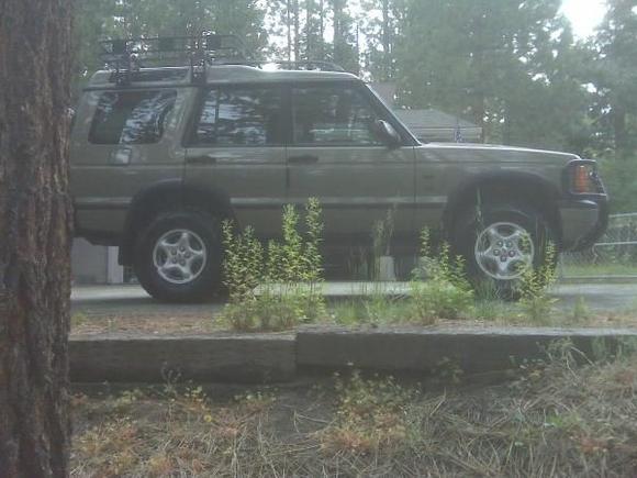 Heres a side shot you can tell how the OME HD suspension takes the dive out of the front end without going too crazy. This was the compromise between stock and 3" were the wife drew the line. Anyone doing this should keep in mind the HD springs are pretty stiff we'll see how they break in.