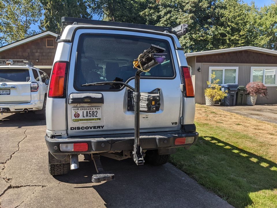 2003 Land Rover Discovery - 2003 Land Rover Discovery 2 HSE - $2000 OBO - Used - VIN SALTR16423A773160 - 8 cyl - AWD - Automatic - Silver - Eugene, OR 97401, United States