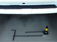 LX470 Tools that lower spare tire and jack up the car