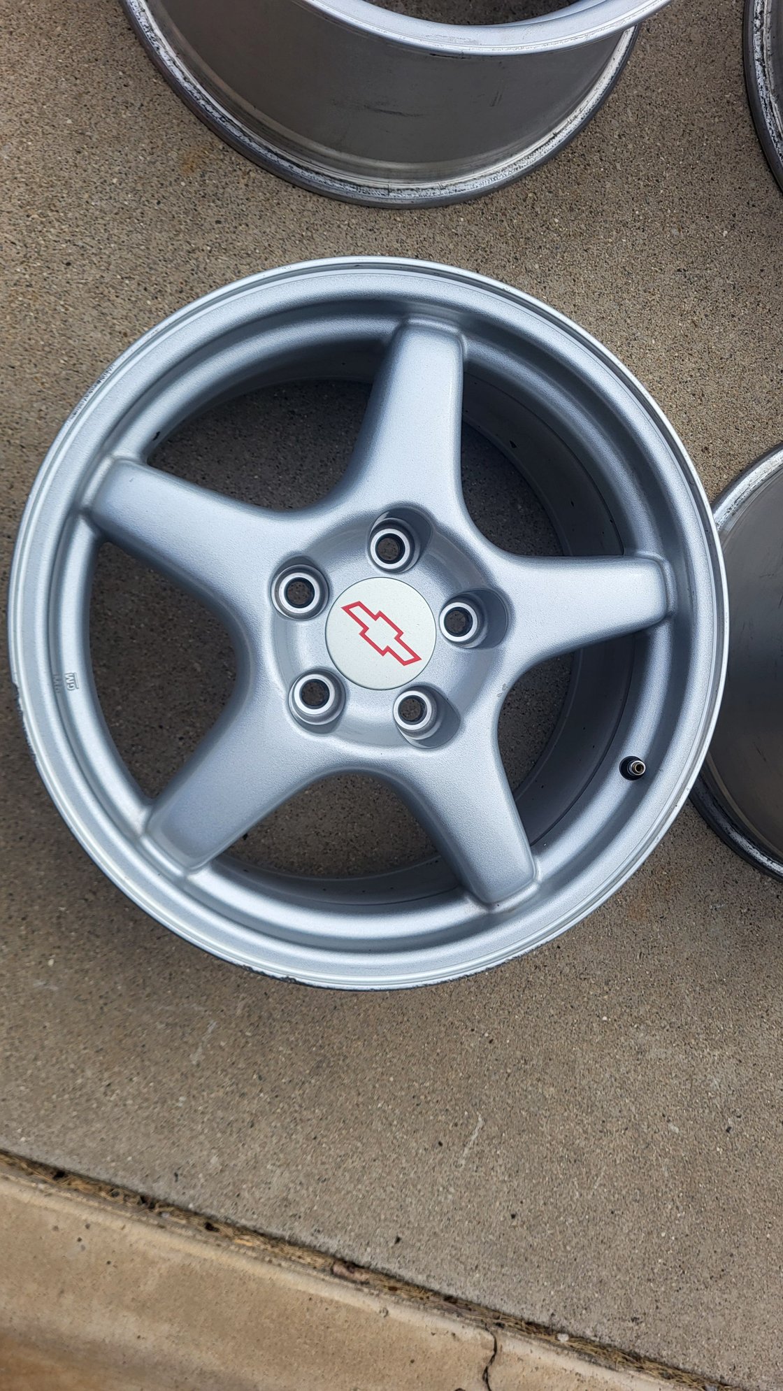 Wheels and Tires/Axles - Zr1/SS 17" wheels OEM not reproduction - Used - Ypsilanti, MI 48197, United States