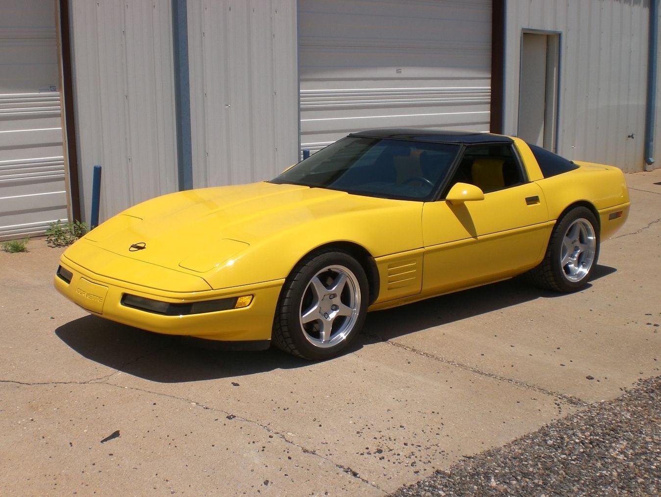 1991 Chevrolet Corvette - 1991 Chevy Corvette - Used - VIN 1G1YY2388M5107274 - 182,000 Miles - 8 cyl - 2WD - Automatic - Hatchback - Yellow - Lubbock, TX 79424, United States
