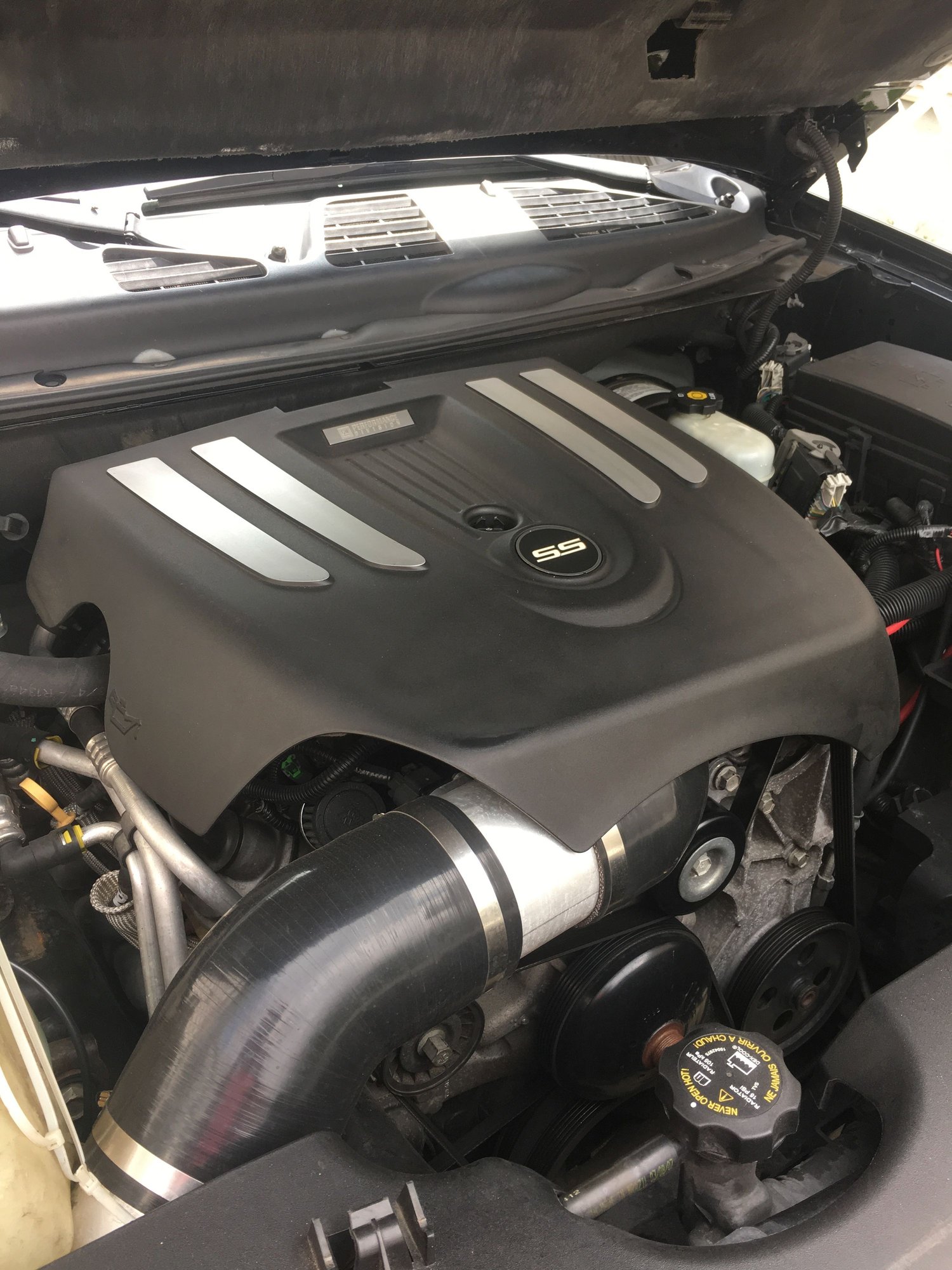 2007 Chevrolet Trailblazer - 2007 Chevy Trailblazer SS - Used - VIN 1GNES13H972261656 - 8 cyl - 2WD - Automatic - Truck - White - Bellmore, NY 11710, United States