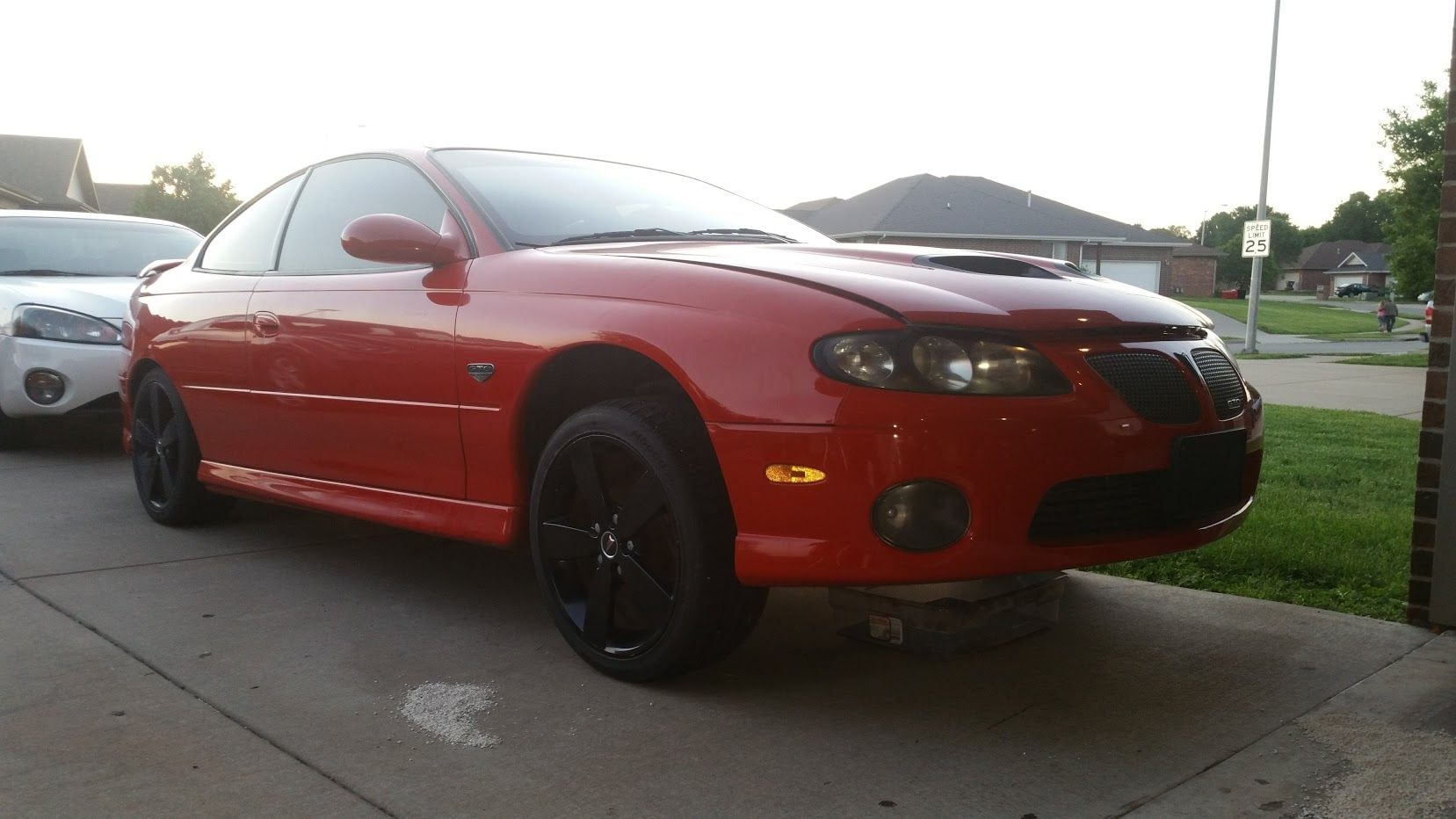 2006 Pontiac GTO - 2006 Pontiac GTO ROLLER Torrid Red 102k Miles - Used - VIN 6G2VX12U96L812662 - 102,000 Miles - 2WD - Automatic - Coupe - Red - Springfield, MO 65807, United States