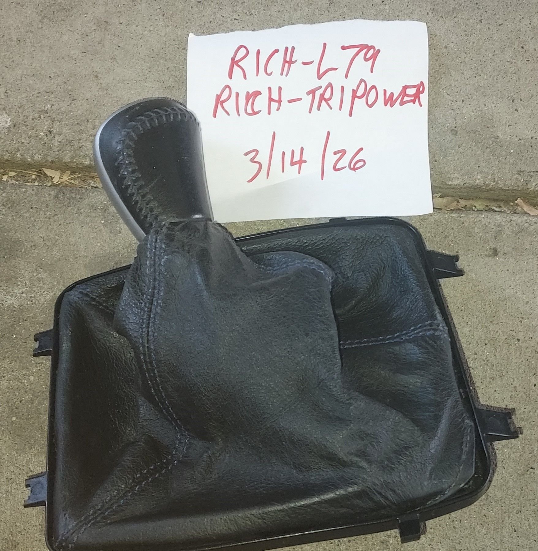 Interior/Upholstery - 2006 GTO steering column parts, blue stitch manual shift boot - Used - 2004 to 2006 Pontiac GTO - Waverly, NE 68462, United States