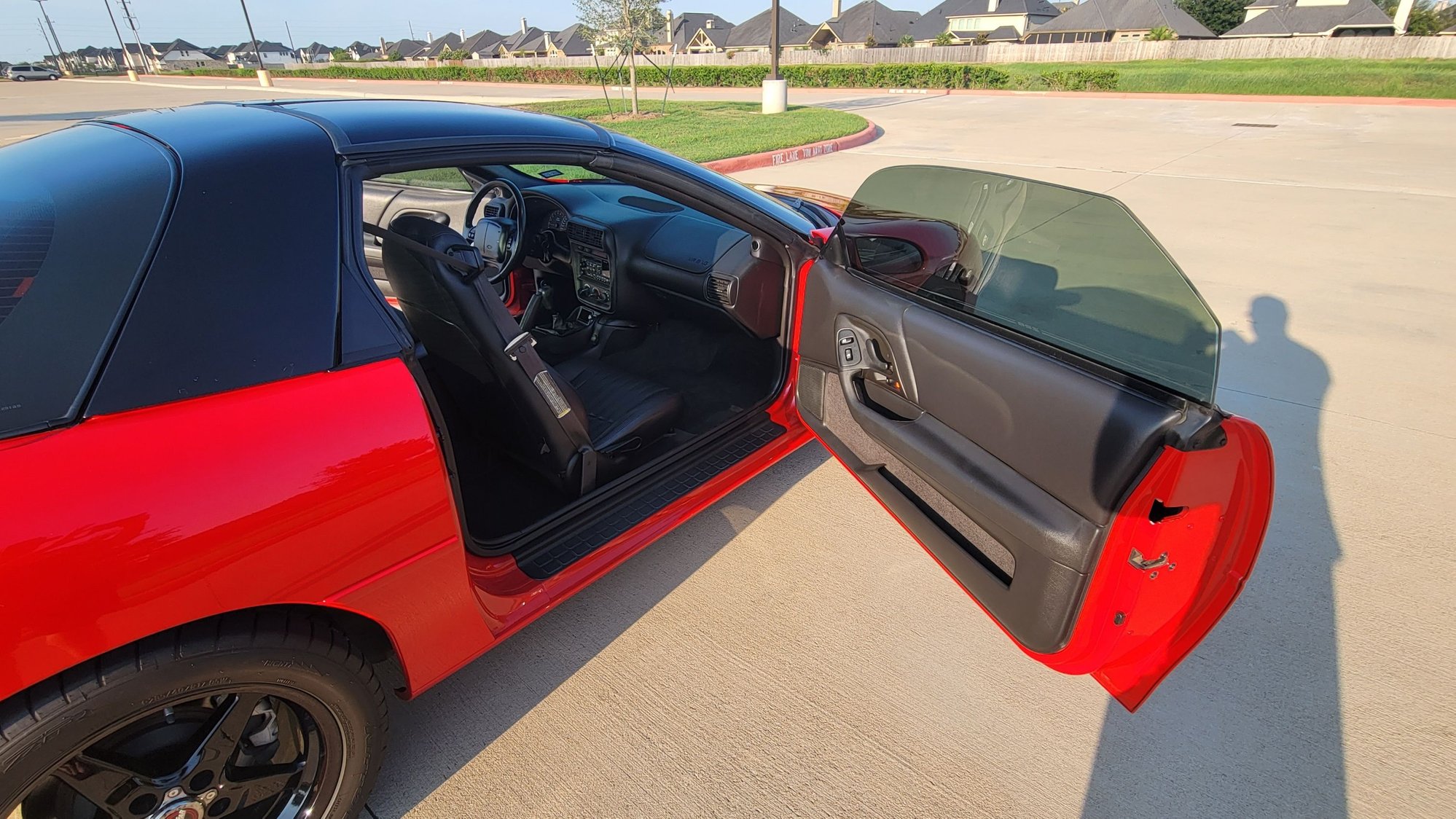 2001 Chevrolet Camaro - 2001 Camaro Z28 6spd T-Top Car with only 27k original miles - Used - VIN 2G1FP22GX12129139 - 27,750 Miles - 8 cyl - 2WD - Manual - Coupe - Red - Katy, TX 77494, United States