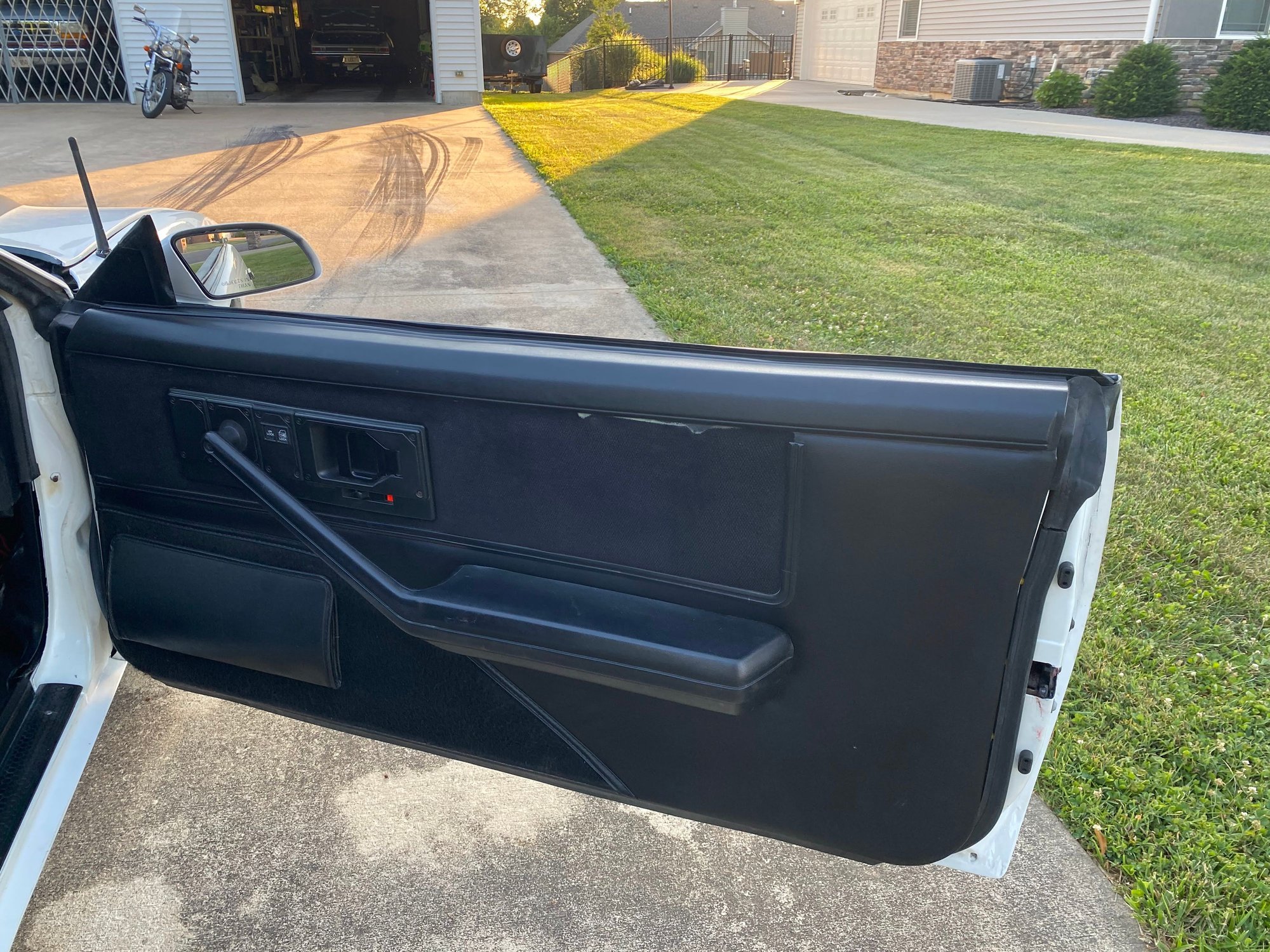 1989 Pontiac Firebird - 1989 Pontiac Firebird LSA Swapped 6Spd Auto 600+ RWHP - Used - VIN 1G2FS21E2KL257211 - 157,000 Miles - 8 cyl - 2WD - Automatic - Coupe - White - Quincy, IL 62305, United States