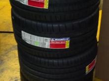 Michelin Pilot Super Sport 25.4Ibs/each