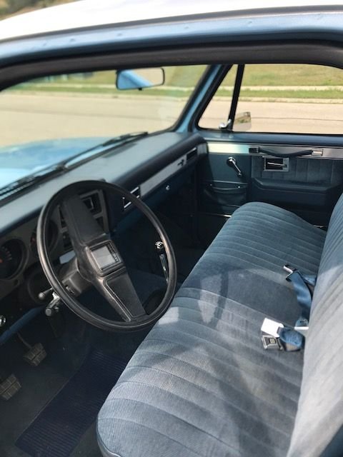 1986 Chevrolet C10 - 1986 Chevy C-10 Silverado - Used - VIN 1GCEC14H5GJ143386 - 1,000 Miles - 8 cyl - 2WD - Manual - Truck - Blue - Sturgis, SD 57785, United States