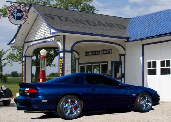 Ga sstation And Franks car [1]