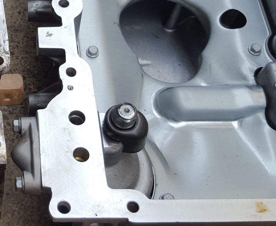 LQ4 vs LS3 Oil pan on LQ4 Engine LS1TECH Camaro and Firebird Forum