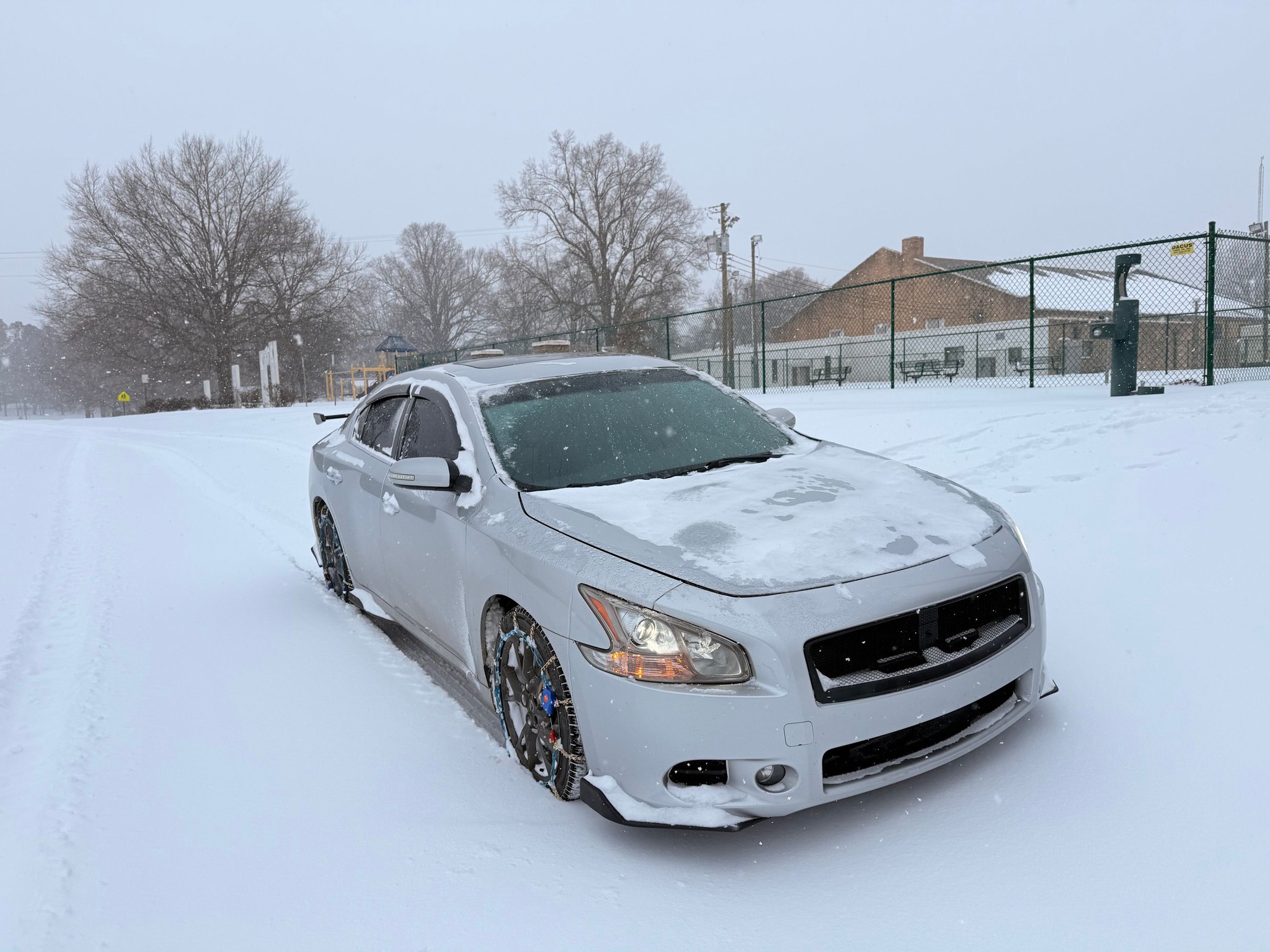 Snow chains