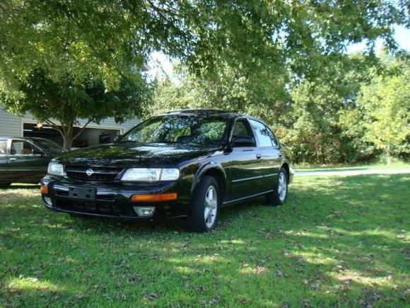 Soon to be AWESOME! This thing is bone stock and HARD LOADED! Came factory with Black Leather, Climate Control, Heated Seats, Bose Stereo, VLSD 5-Speed, Fog Lights... and of course it is BLACK ON BLACK! :)