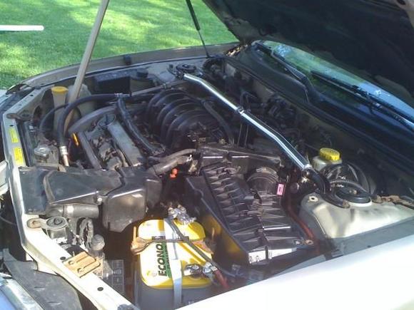 00VI swap 5th Gen Upper, 4th Gen Lower, 4th Gen IACV, 4th Gen Throttle Body, Adapter Plate, Yellow Top, Bomz Strut Bar, Lowe's Oil Catch Can, 5th Gen Airbox, Extra Grounding.

PM me for Help