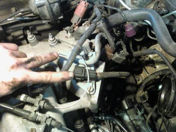 130327 160627 What goes to this harness and this pipe its just behind the throttlebody on my 95 maxima gle