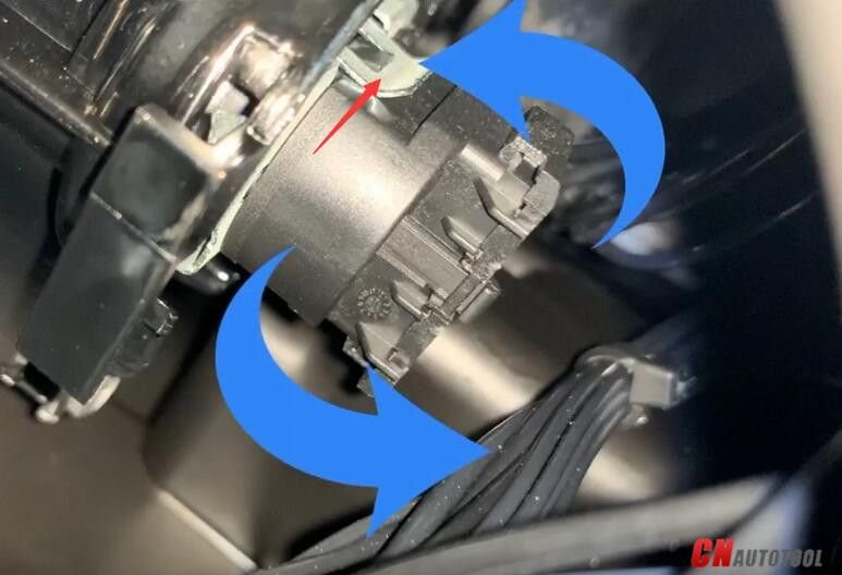 How to Replace Cornering Light Bulb for Mercedes Benz by Yourselves