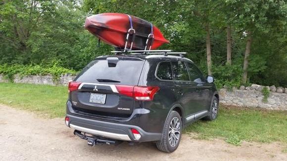 2016 Mitsubishi Outlander GT V6 S AWC, Thule Hull a Port 835PRO, Ascend D10 Sit In Kayak  (9)