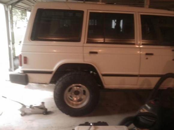 31x11.5 on 15x10 (2)