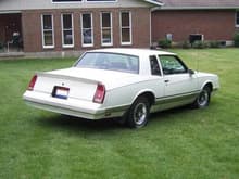 1986 Monte Carlo LS (Carlo)

305 H O V8, 200-4R trans.

Car came with bucket seats, console, &amp; floor shifter.