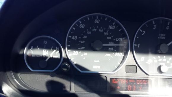 2001 BMW 330ci playtoy   horsing around on the highway