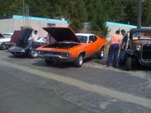 Hot Rods on the Hill. Santa Cruz mountians.
Sept. 2009
