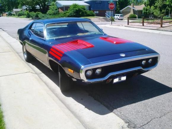 Plymouth Satellite front