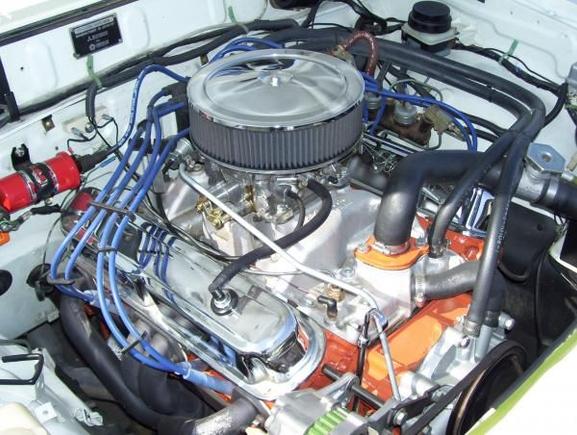 Dodge Ram 50, 318 V-8 conversion