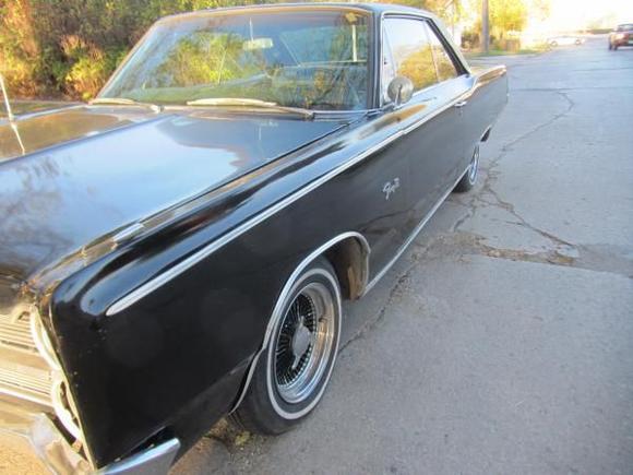 1967 Plymouth fury III side