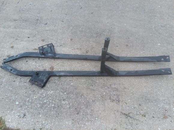 This is how they changed the 10-15 models. Extra brace on upright & flat plat to attach to the body. OEM reconditioned available or my improved brace recommended. But have OEM braces for original guys.