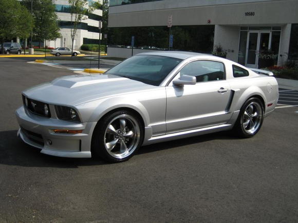 2007 silver Mustang
