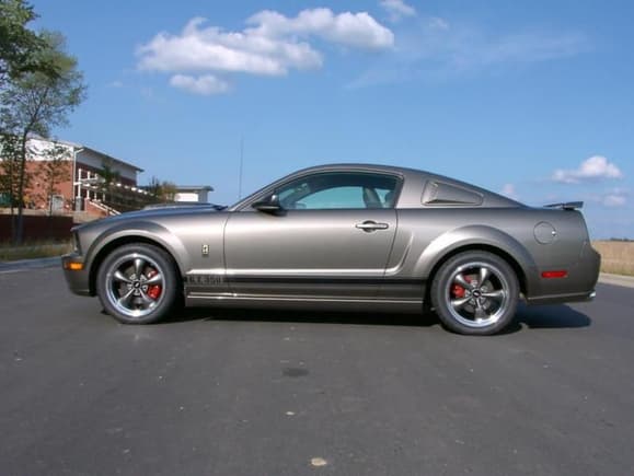 2005 Mustang GT (350) Side view