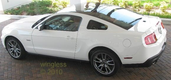 wingless 2011 GT Mustang