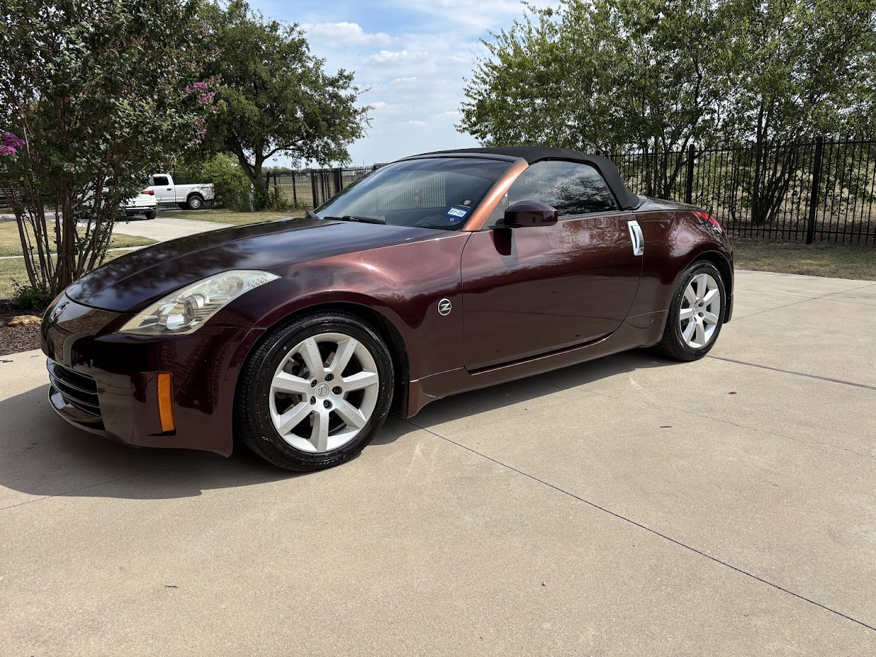 Washed and waxed after 1000 miles of gravel dust, grime, and filth from this month. Mustve been a stunner of a color back in its prime.