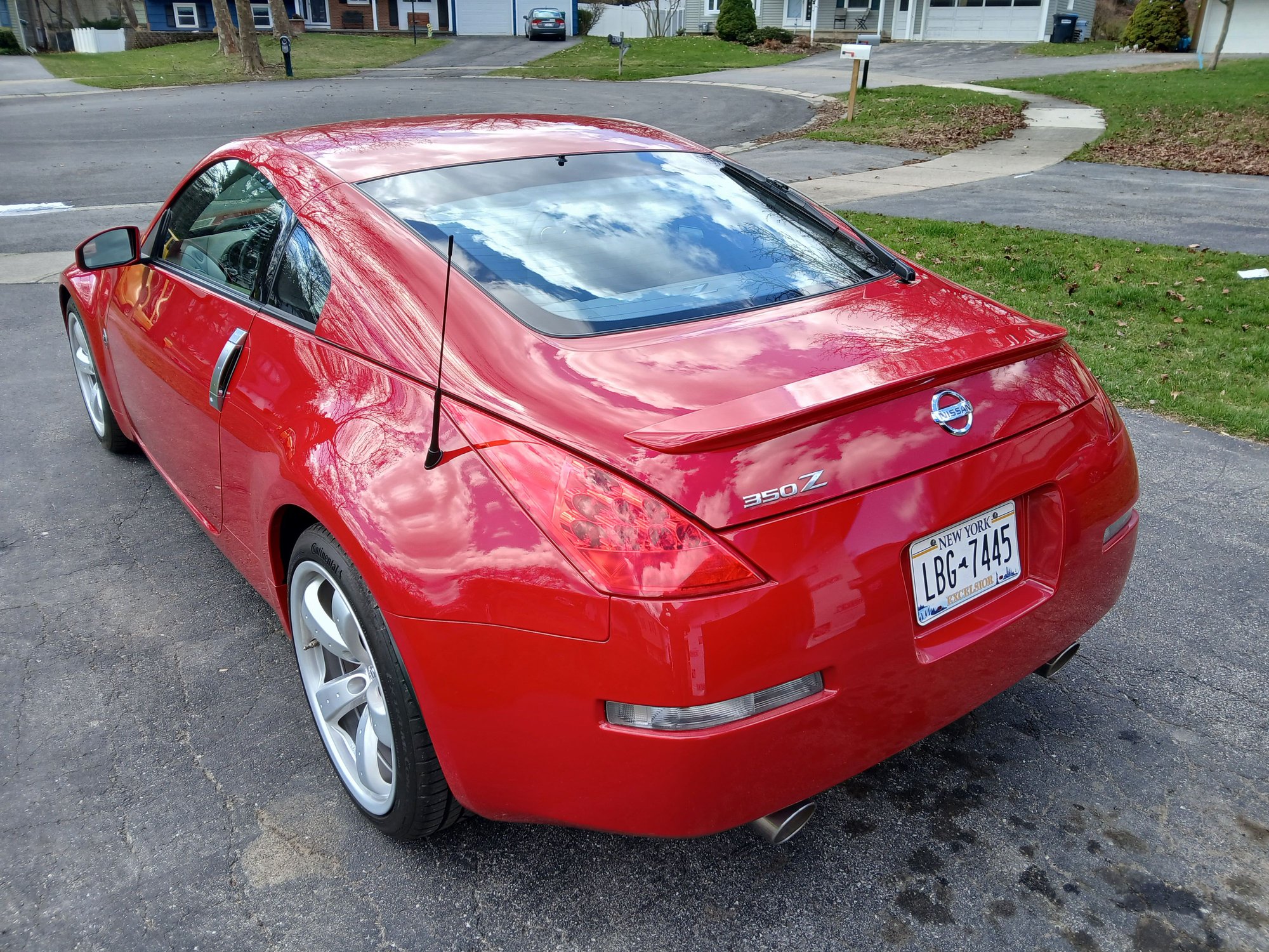 2007 Nissan 350Z - Beautiful 2007 350Z Grand Touring - Used - VIN Jn1bz34e97m550678 - 66,300 Miles - 4 cyl - 2WD - Manual - Coupe - Red - Irondequoit, NY 14617, United States